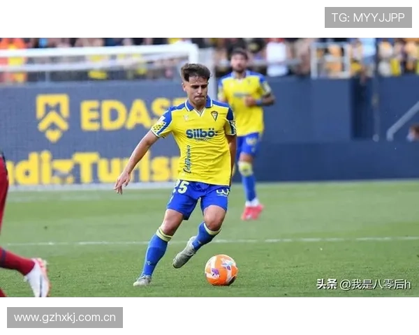 全新赛季开启：全球顶级球员加盟新球队，重磅转会引发热议